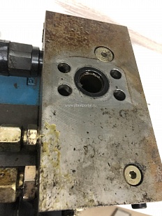 Bosch Rexroth 4WRE 6 E32-12/24Z4/M